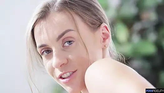 En büyük tamamen doğal memeyle muamele