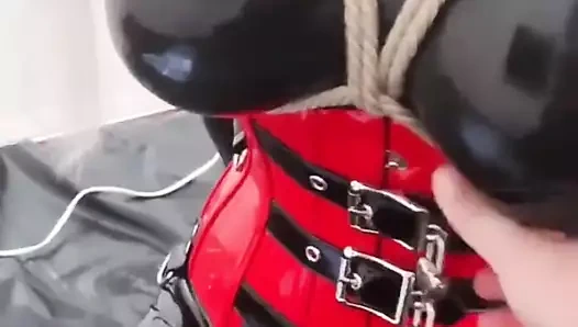 Kigurumi ile lateks içinde büyük memeli