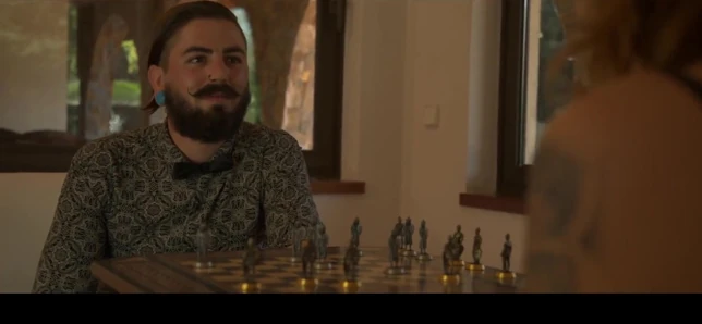 Striptiz satranç prores