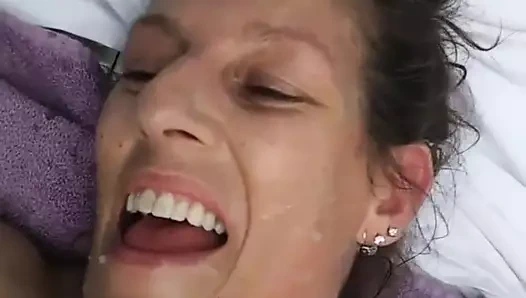 Milf çikolata proteini alıyor