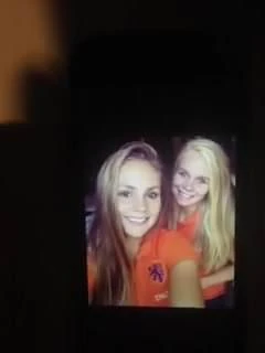 Lieke Martens en Kika van Es