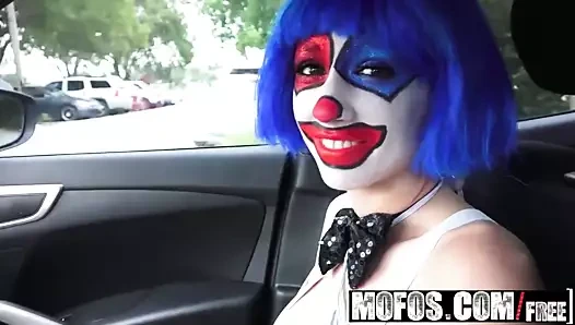 Mofos - sokak oral seks - jmac sally james - seksi sally