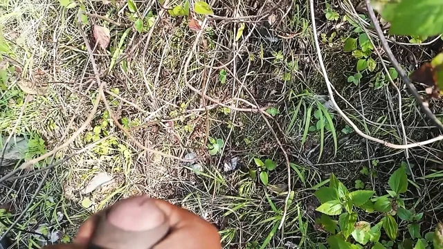 The girl shuddered and ran away from my thick penis and it was fun