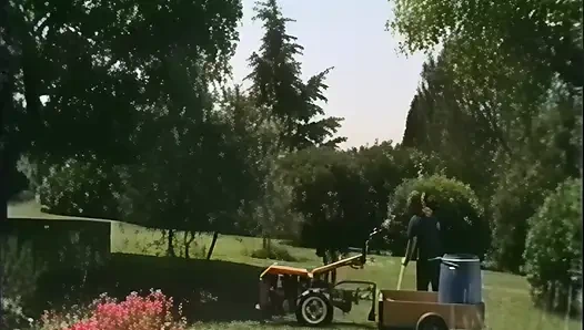 Klasik sikiciler için açık havada üçlü seks