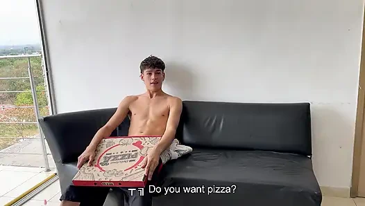 Sıkıldım, bu yüzden üvey kız kardeşime küçük bir şaka yapmaya karar verdim ki onu oynayabileyim.