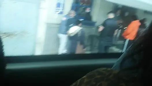 HALK OTOBÜSÜNDE ORAL SEKS VE GÖĞÜSLERINI VE BÜYÜK GÖTÜNÜ TEŞHIR EDIYOR