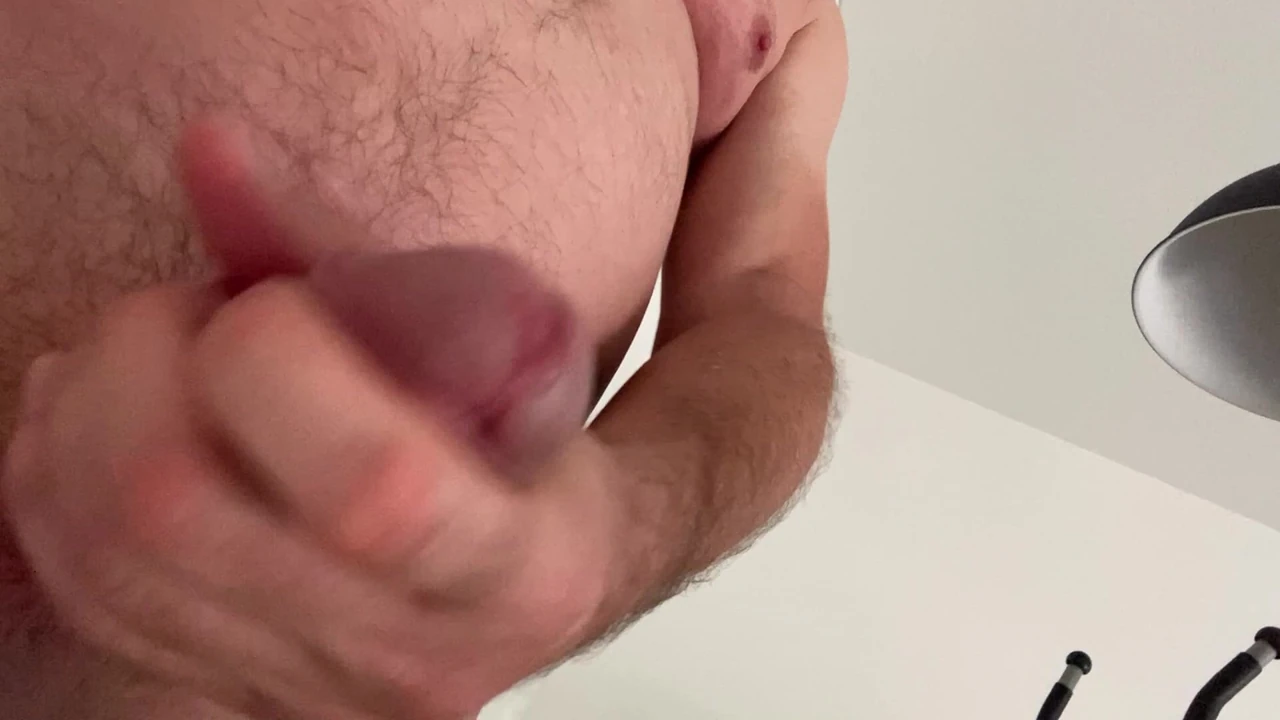 Güzel yarağımı istiyor musun? 21 cm her şey için idealdir. Ve glans nasıl, gel em, özel daha ilginç videolar.