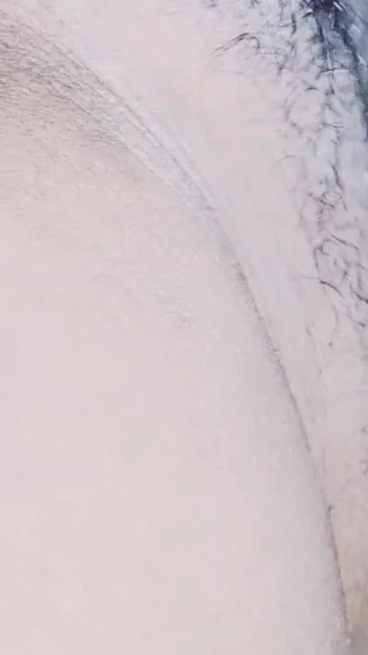 Main Ghar per Akela hun Mere Ghar per Koi Nahin | Clip 1