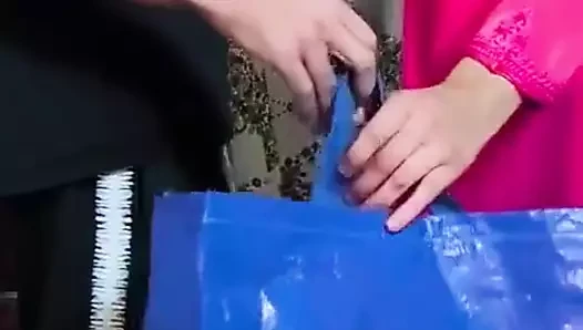 Arap sürtük tamirci tarafından sikiliyor