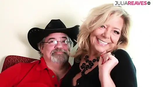 Helena şimdi güçlü, güçlü bir öğrenciyi sikiyor