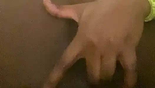Instagram modeli peniste zıplayan azz