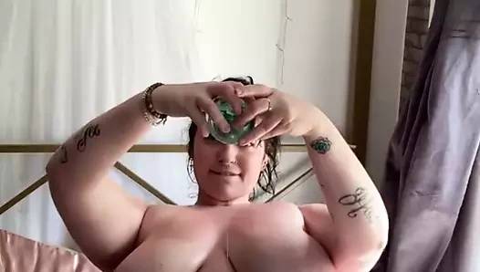 Tombul amazon beyazı kız (büyük şişman götlü olsa) 1080p