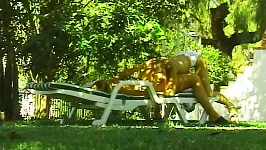 Weiße Höschen Chroniken: Sinnliche Gartenspiele