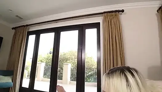 Dışarı çıkmadan önce badoinkvr, boşaltman gerekiyor ve Lilly Bell bölüm 2'ye yardım etmeye daha istekli