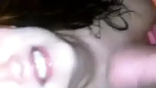 atl'den paylaşılan beyaz kız