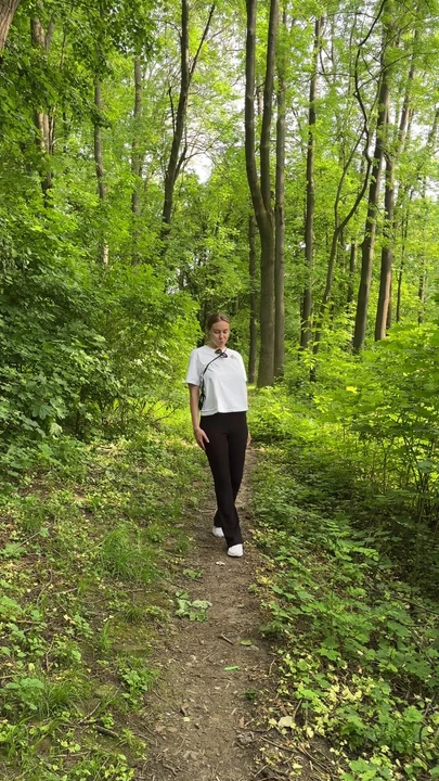 Потерянный? Позволь мне отвлечь тебя 🌿