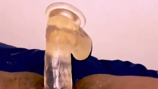 En sevdiğim oyuncağımda bu pembe amcığı gör