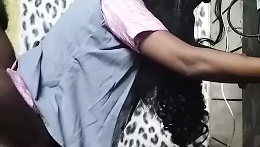 Erkek arkadaşıyla öğrenci 4