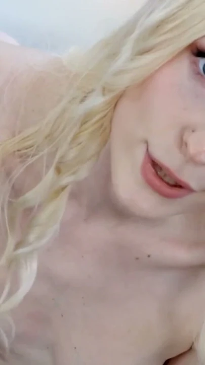 TGIRLS.XXX: Her Şey Addi'ye Bağlı | Bölüm 1