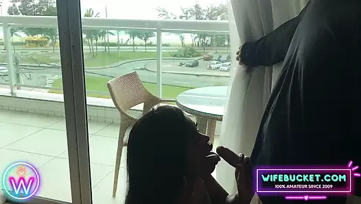 Karısı tarafından ev yapımı porno - kız arkadaşını güzel bir otele götürdü ve beynini sikti