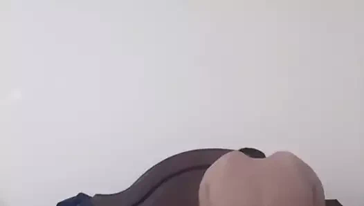 Hael maskelerle oynamayı seviyor, sert darbelerden hoşlanıyor