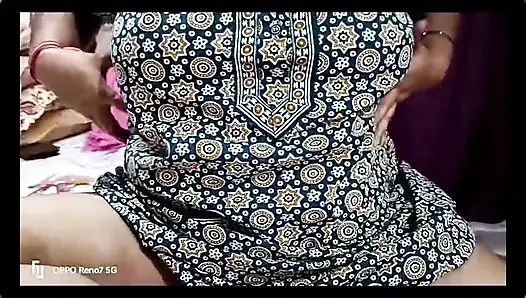 Amımdaki beyaz suyu çıkardım ve sonra siktim.