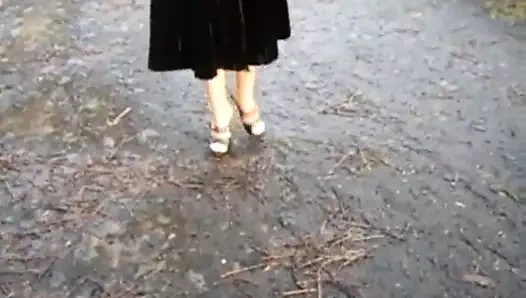 Açık havada giyilen parmaksız külotlu çorap (İskoçya)