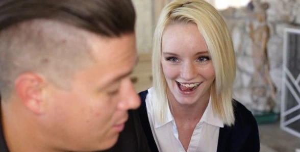 Genç küçücük sarışın genç becerdin için orgazm tarafından piano öğretmen