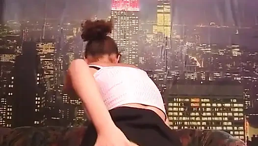 Christina eş değiştirme kulübünde yalnız