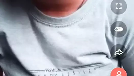 Alia lia desi kız tangoda canlı gösteriyor