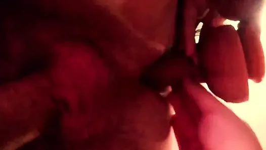 Yarak emme ve ağzıma birden fazla boşalma ile anal sağım