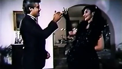 Eşiyle romantik bir akşam yemeğinden sonra.