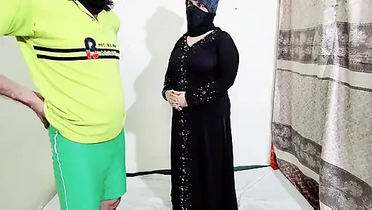 Okul Öğretmeni Müslüman Ateşli Evli Kadınla Anal Seks Yapıyor