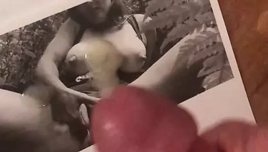 Büyük güzel memeler gerek boşalmak