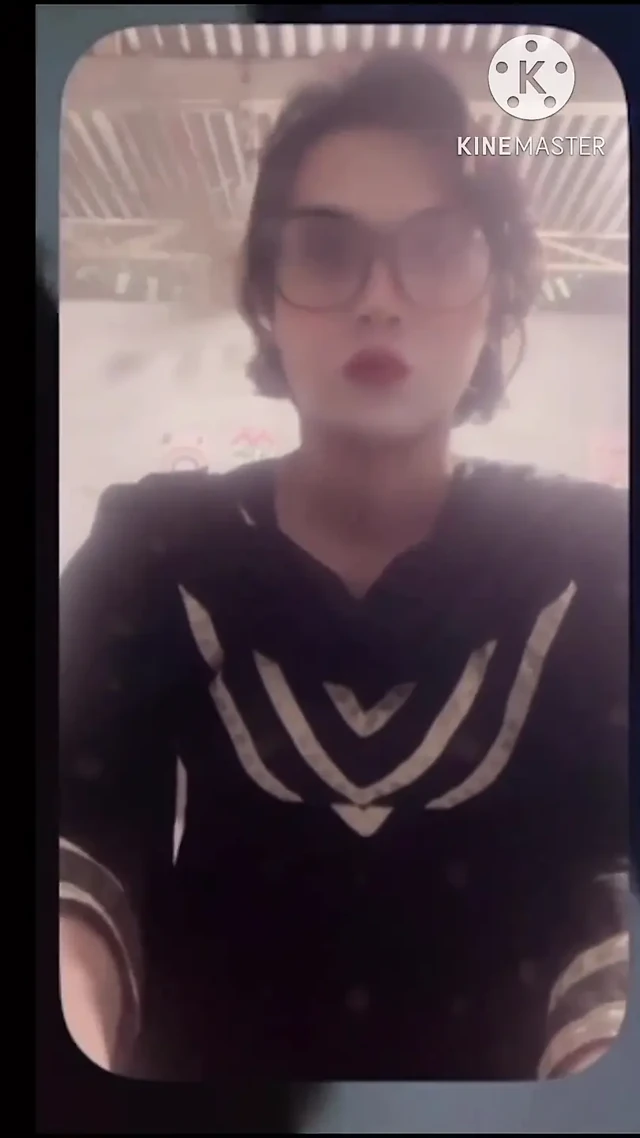 Göğüslerimi emerken harika bir gün