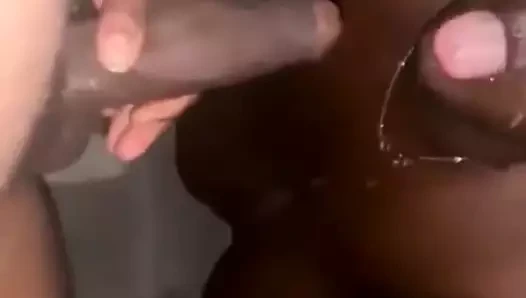 Kalın bir kız için thic yük