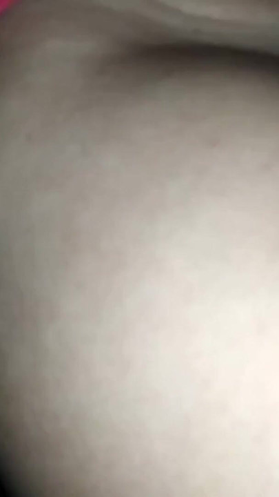 Komşu köylü kadın gece yarısı mastürbasyonda yüksek sesle inleyerek emiyor ve sikişiyor - xvideo | Klip 1