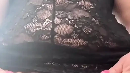 Seksi kıyafetlerle giyiniyor, amcık sikişi, büyük götlü orta yaşlı seksi kadınlar