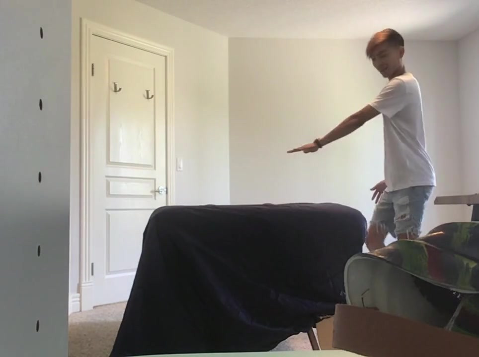 Legit Married Italian RMT Giving in to Monster Cock 1st Appointment