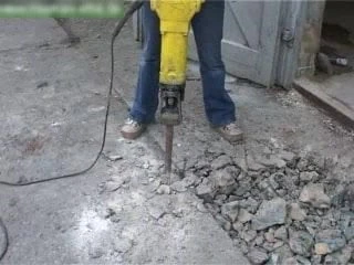 Büyük memeler ve kırıcı