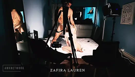 Faphouse modeli Zafira Lauren ile kamera arkası