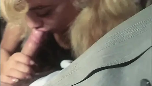 Herkesle Sikişiyor Ama Boşalamıyor