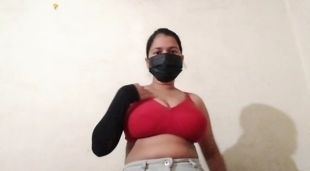 Seksi üniversiteli kız
