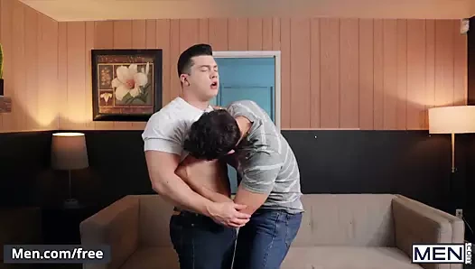 Nate Grimes, Collin Simpson'ın deliğini çiftleştirdiğini hayal ediyor