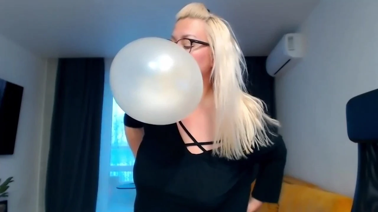 jbuxom videosu