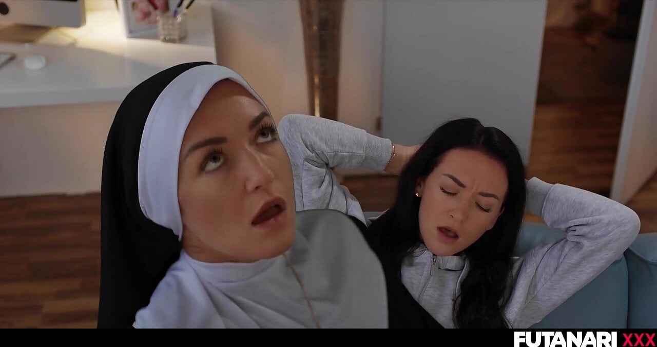 Hot beautiful shemales explode with cum - Real Life Futanari Compilation