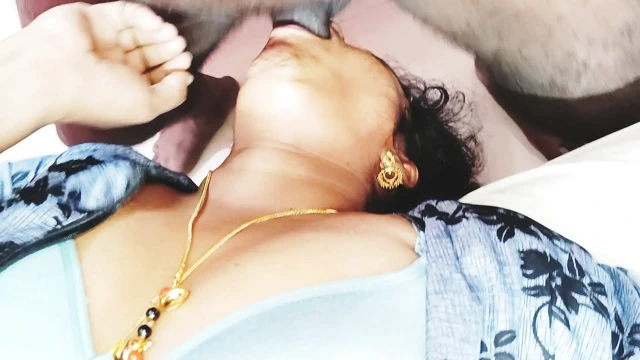 Hintli kadın kocasını aldatıyor