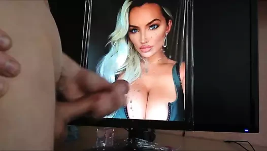 Lindsey Pelas boşalma anısına 3