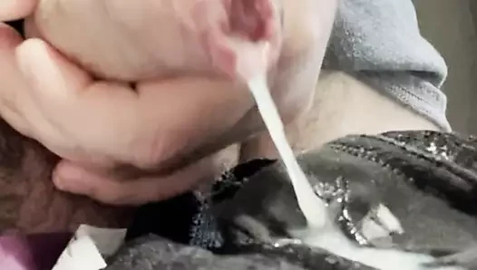 Cum üzerinde eş tanga