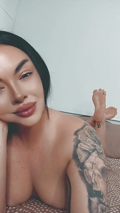 Ibadet sahibe lilikitten mükemmel vücut ve kıvrımlar